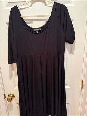 Lane Bryant Black Scoop Neck Maxi Dress with Short Sleeves